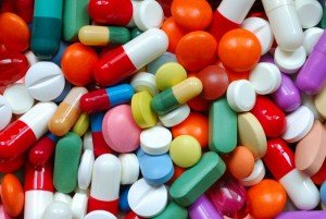 A bunch of pills in a pile